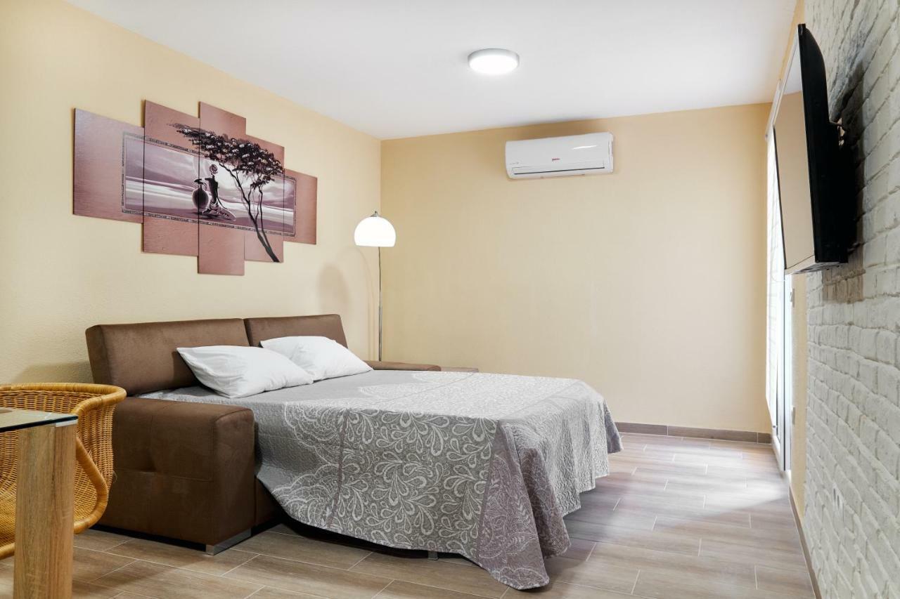 Apartments Cura Beach Proa 托雷维耶哈 外观 照片